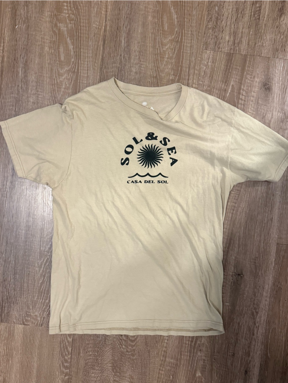 Sunburst Graphic Tee in Pale Yellow